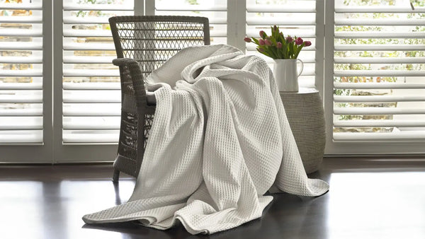 Cotton Waffle Blankets vs. Traditional Blankets: Which is Right for You?
