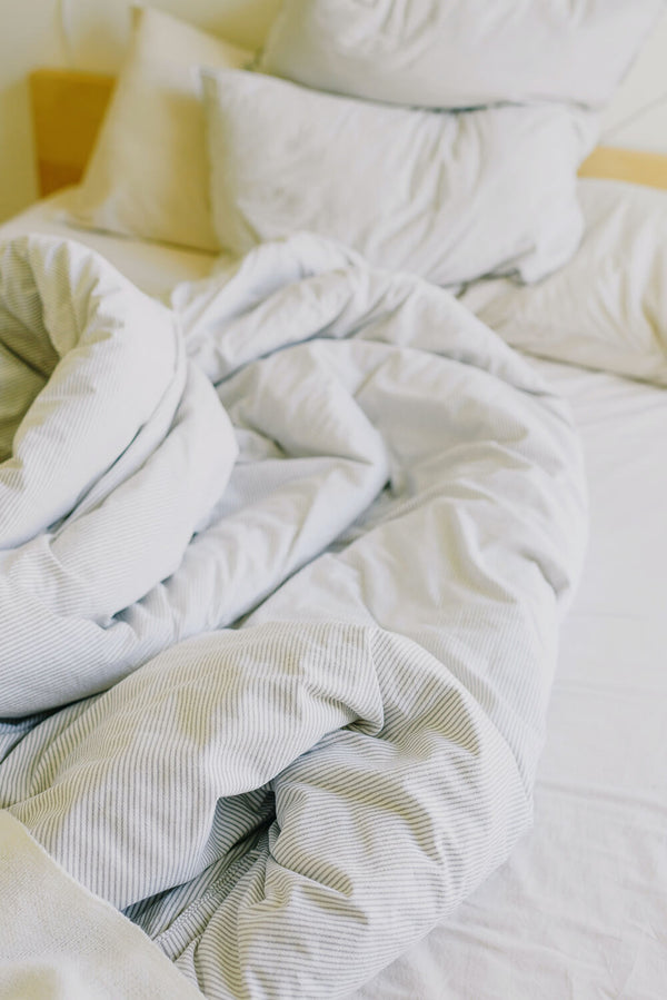 Down Alternative Comforters vs Traditional Down Comforters: Which is Right for You?